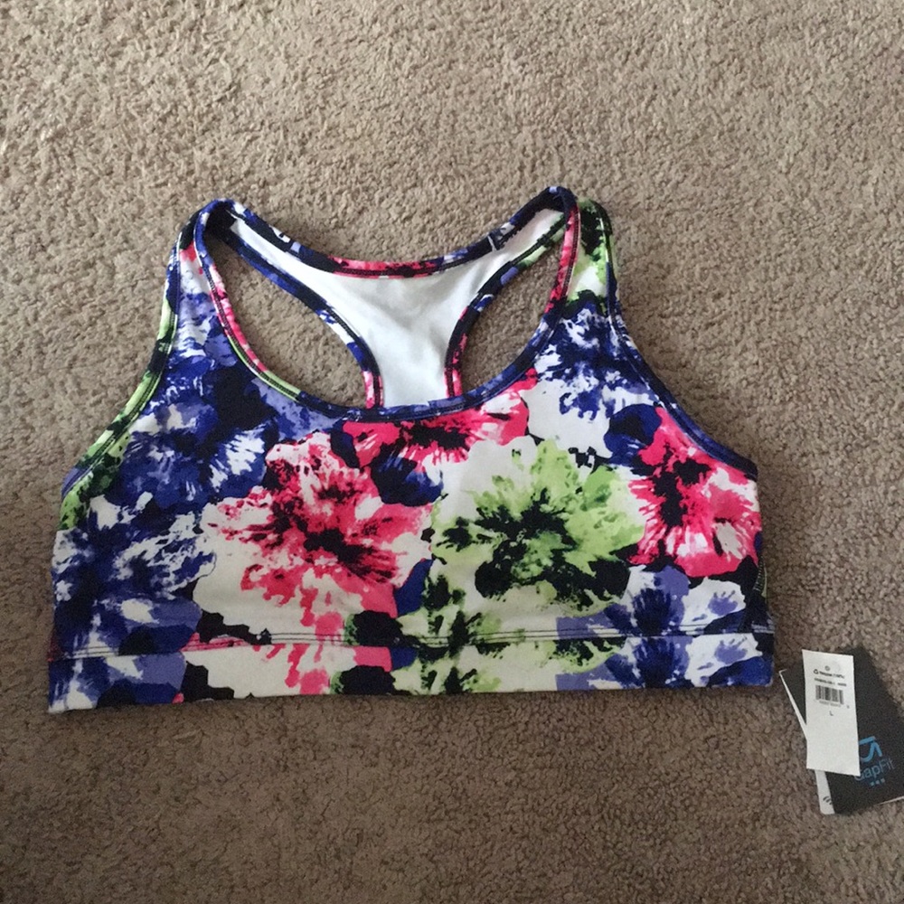 NWT Gapfit Sports Bra